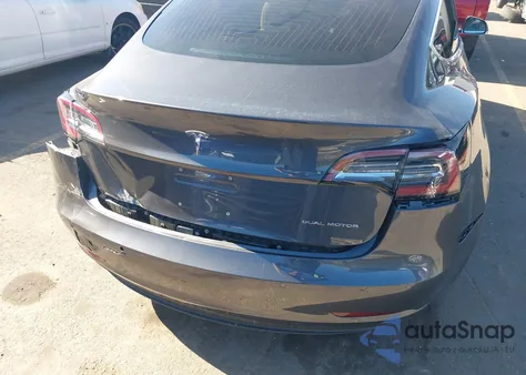 2018 Tesla Model 3 Long Range/Performance из США, поврежденный, VIN 5YJ3E1EB5JF100421